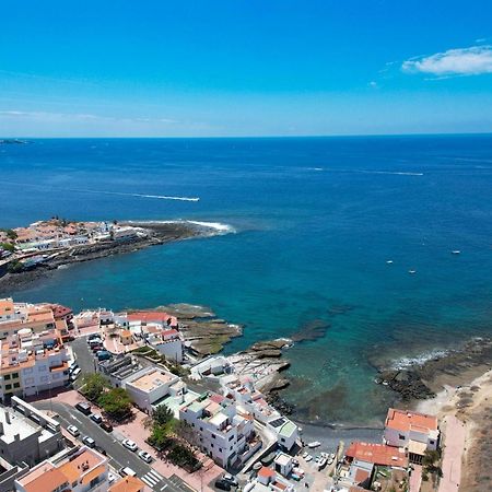 Hidalgos Hideaway - La Caleta Apartment Адехе Екстериор снимка
