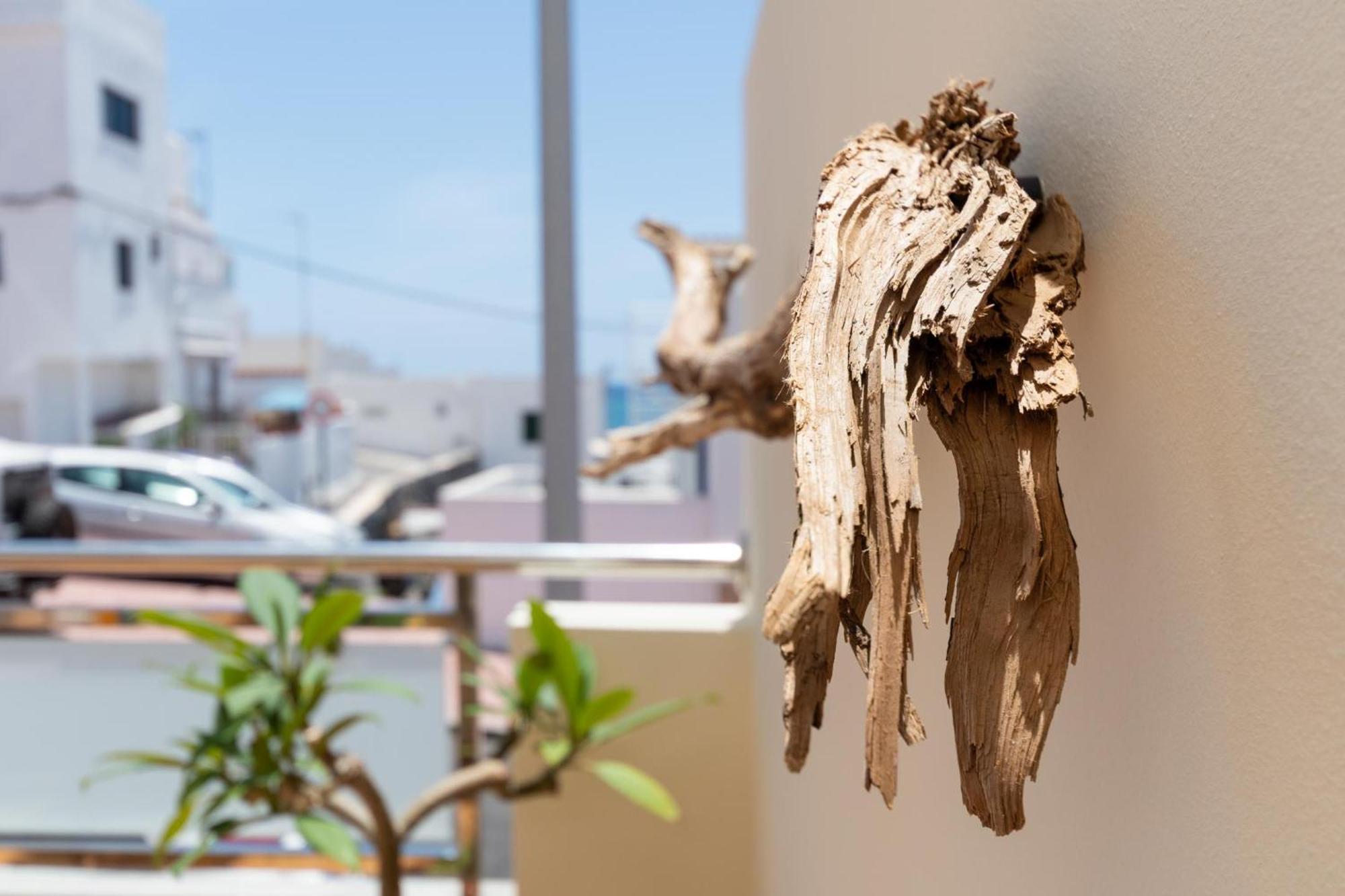 Hidalgos Hideaway - La Caleta Apartment Адехе Екстериор снимка