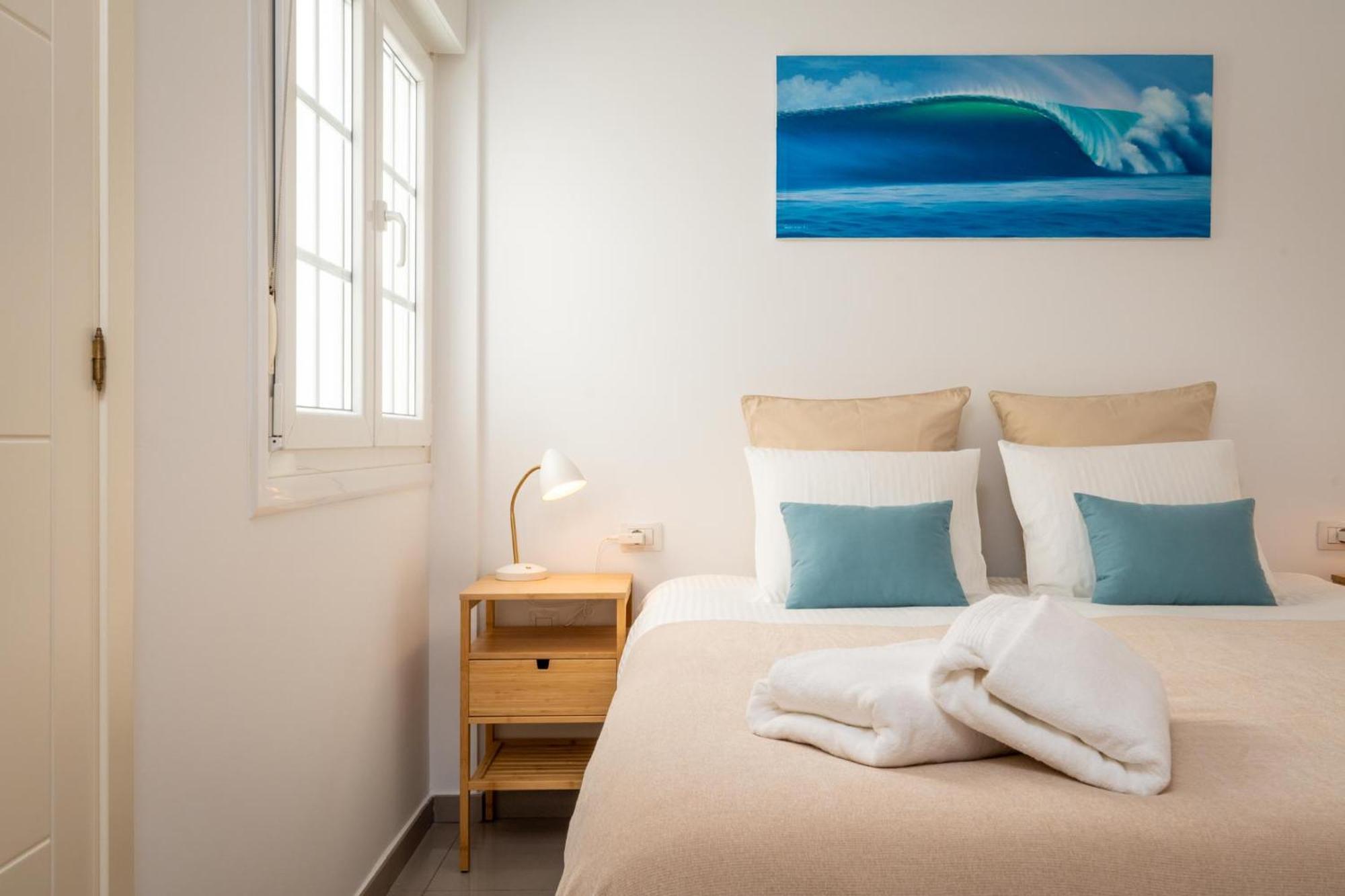Hidalgos Hideaway - La Caleta Apartment Адехе Екстериор снимка
