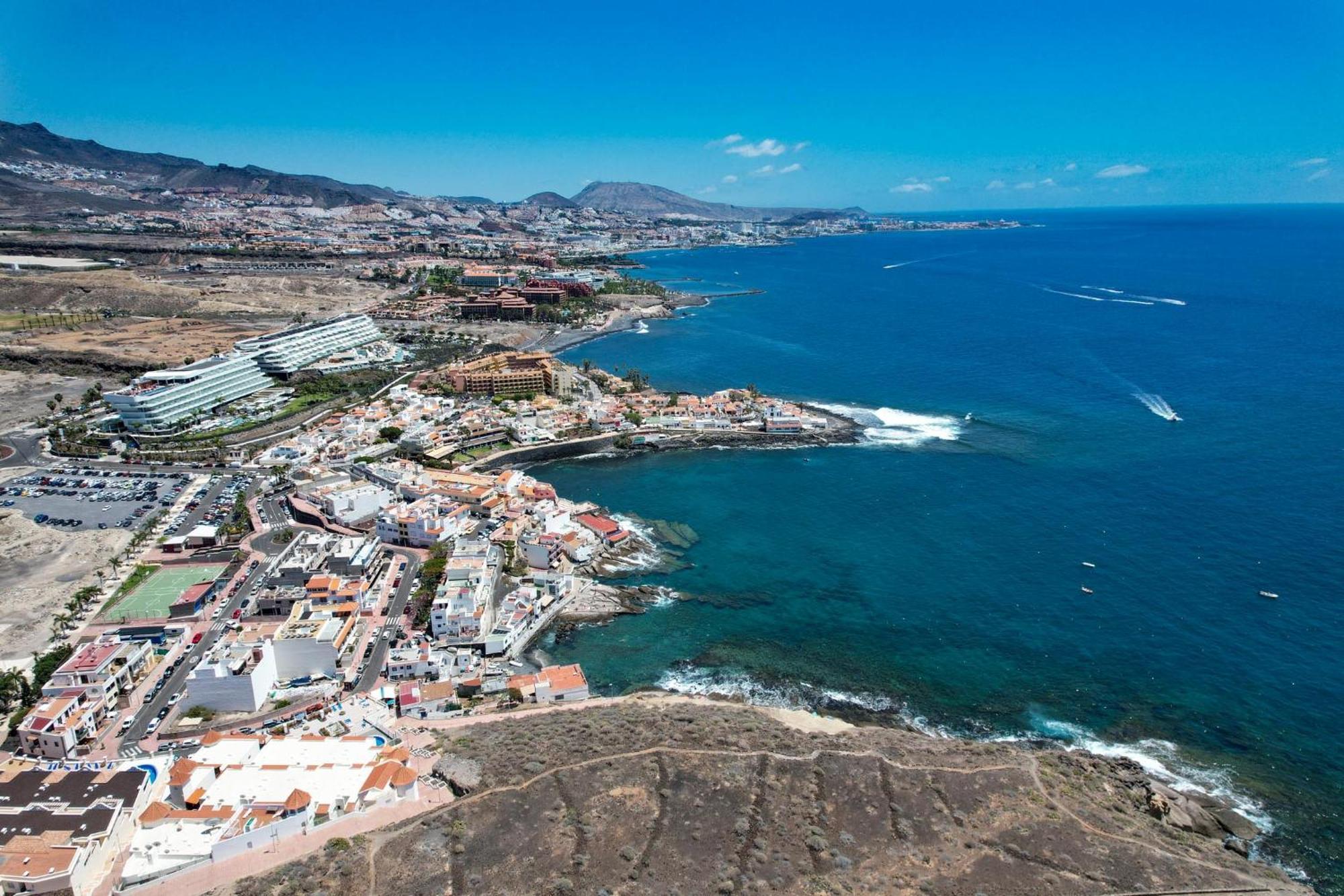 Hidalgos Hideaway - La Caleta Apartment Адехе Екстериор снимка